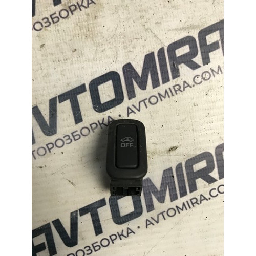 Кнопка сигнализации VW Volkswagen Passat B7 2010- 6Q0962109B